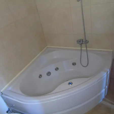 Enipnion 카코페트리아