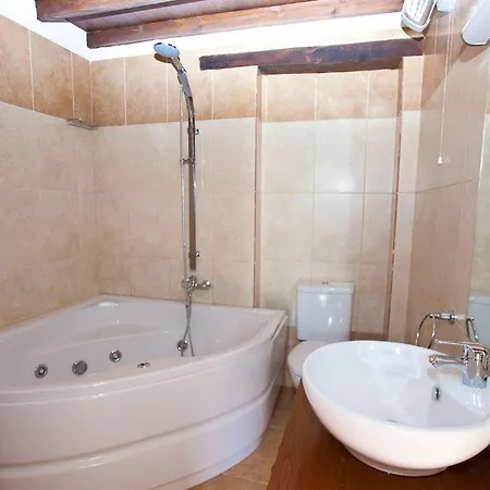 Enipnion Apartment *