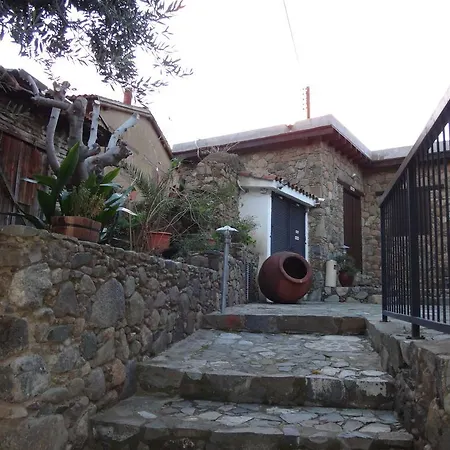 Enipnion Apartment