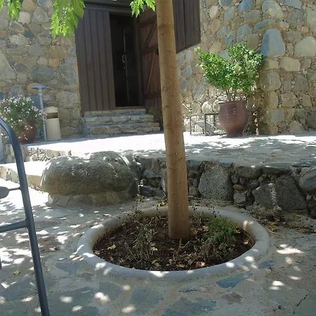 Enipnion Apartment *