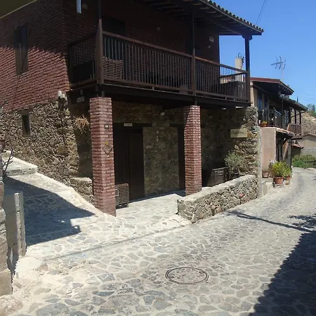 Enipnion Apartment *