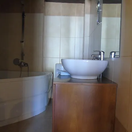 Enipnion Apartment *