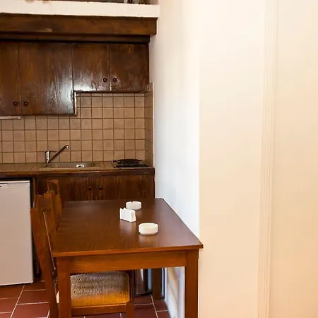 Enipnion Apartment