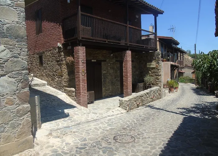 Enipnion アパート *