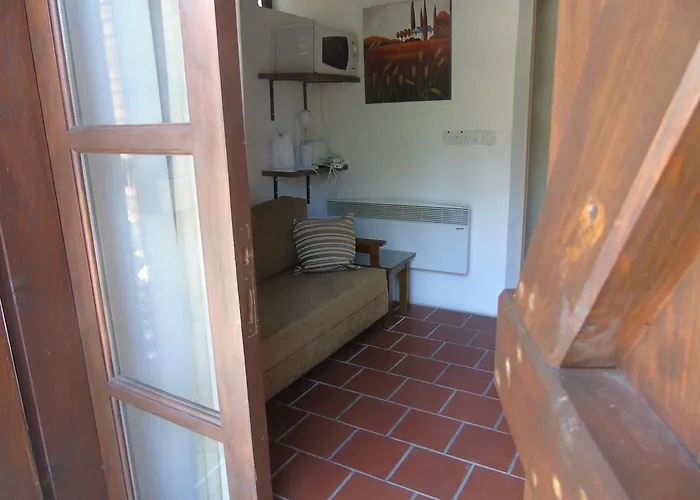 Enipnion アパート *