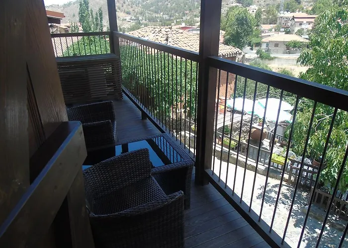 Enipnion カコペトリア